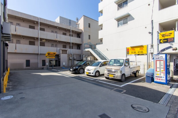 H.B.P JO-NANの1階の24時間営業のコインランドリー